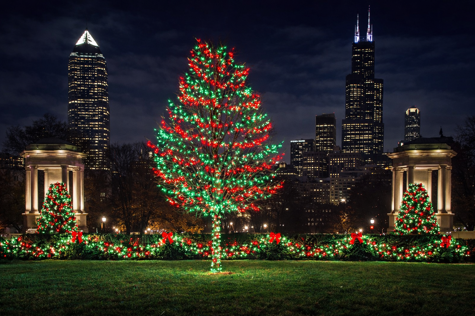 Connect with the Best Christmas Light Installers Nearby