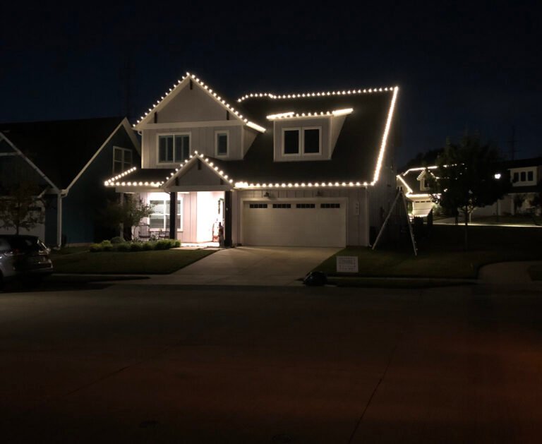 PK Lighting Christmas light installation in Garland, Texas (photo 4)