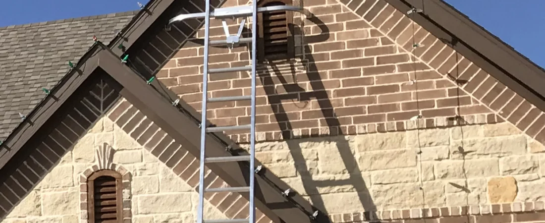 Who Installs Christmas Lights Near Me? How to Find an Installer